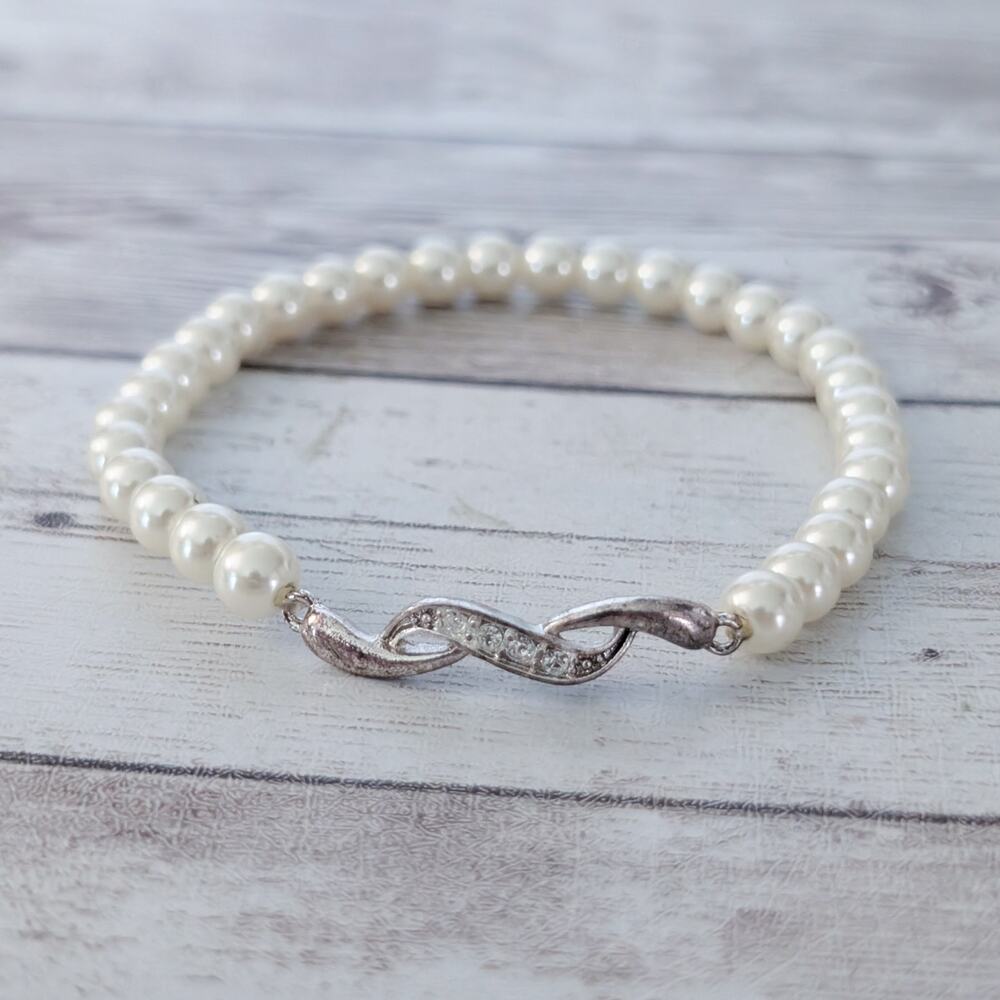 Vintage Bracelet Faux Pearl with Accent - Fair Condition